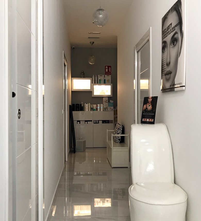 Espacios en centro de estética avanzada Adela Moro